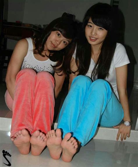 asian footjob|Asian Footjob Videos